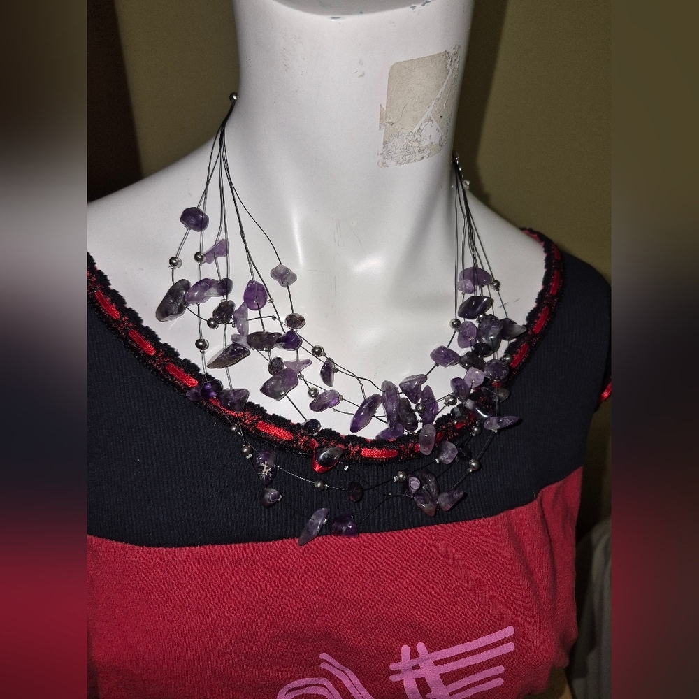 Floating Wire Necklace With Amethyst Stones